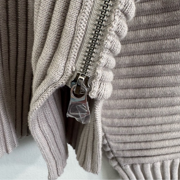 Varley Talbert Women’s Pullover Cotton Sweater Small Cobweb Gray Zipper Rib NEW - Picture 11 of 11